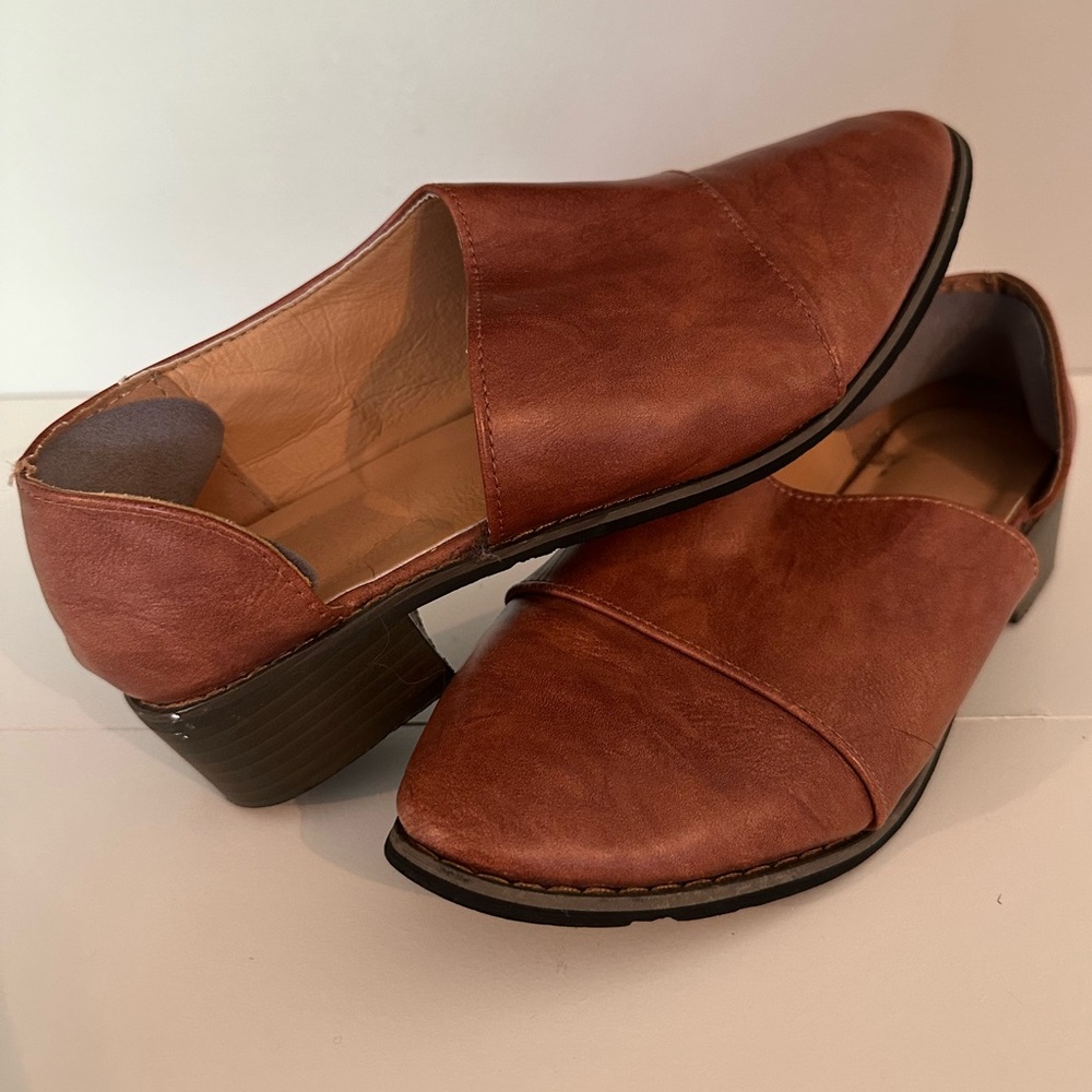 Women’s Brown Leather Flats Size 7